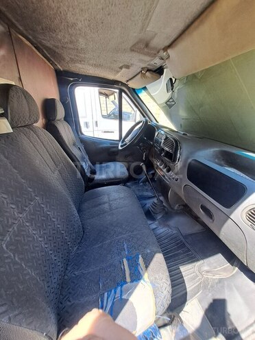 Ford Transit-7