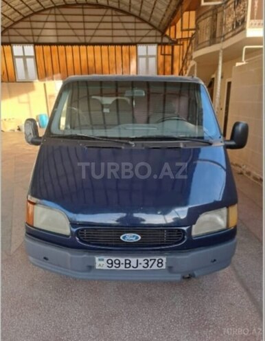 Ford Transit-1