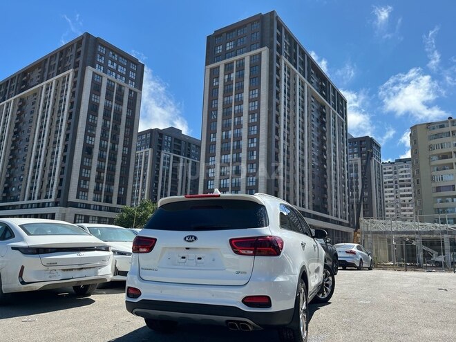 Kia Sorento-2
