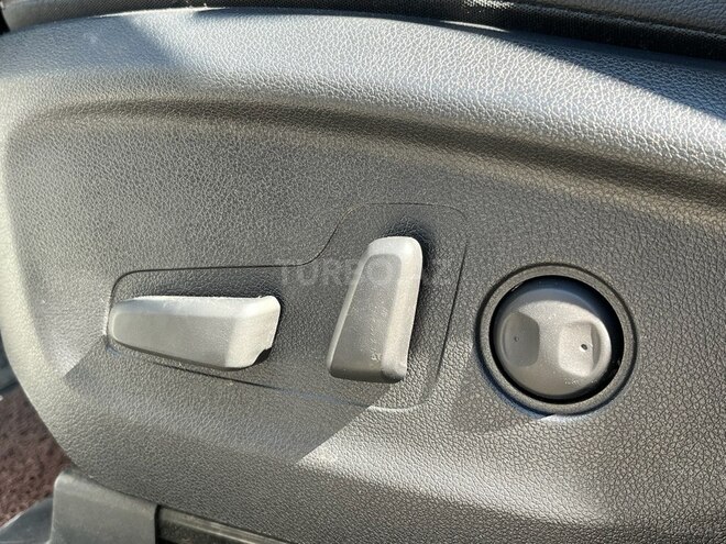 Kia Sorento-19