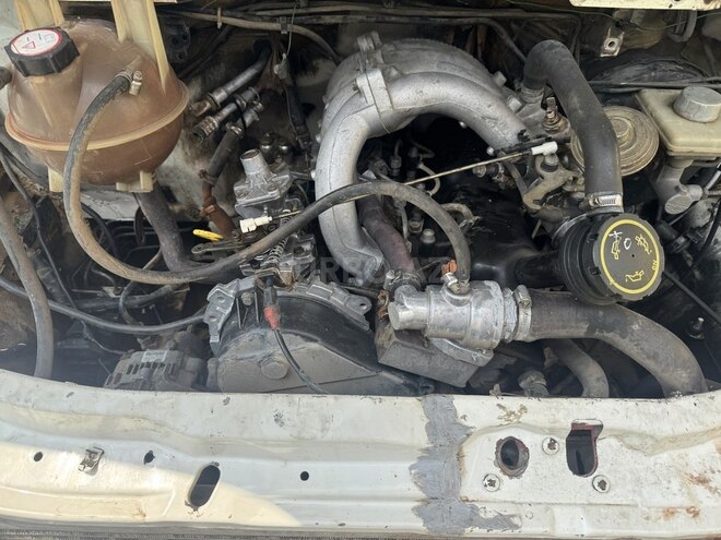 Ford Transit-12