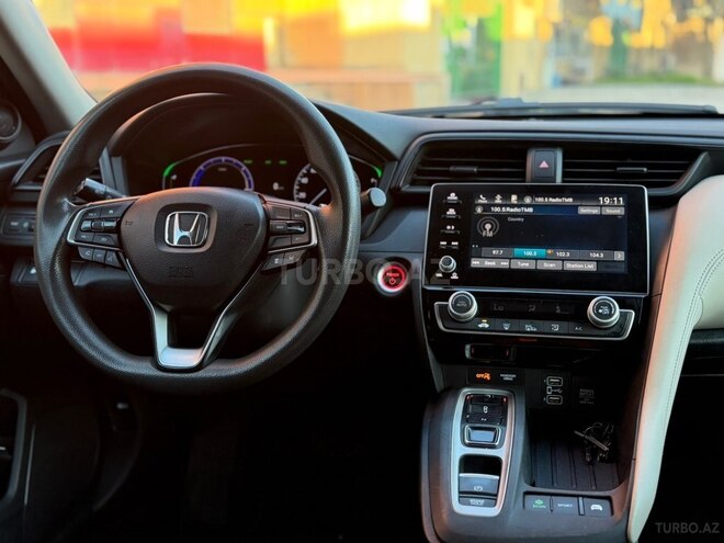 Honda Insight-9