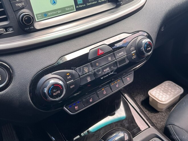 Kia Sorento-13