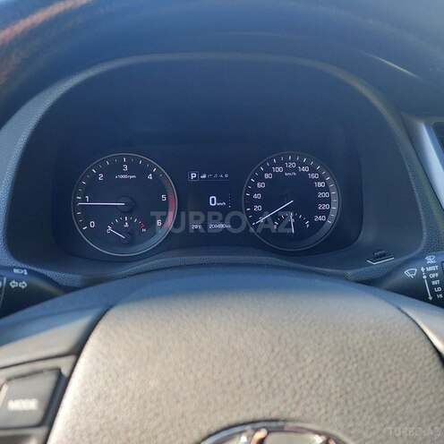 Hyundai Tucson-9