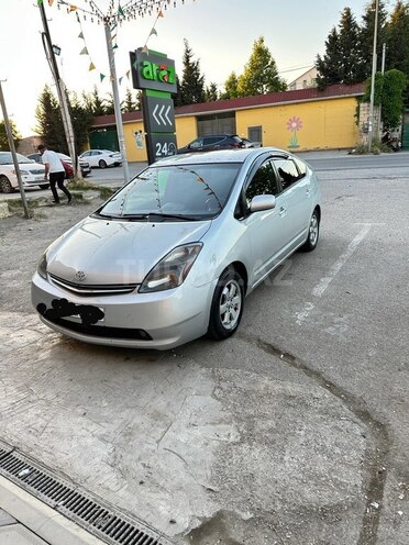 Toyota Prius-1