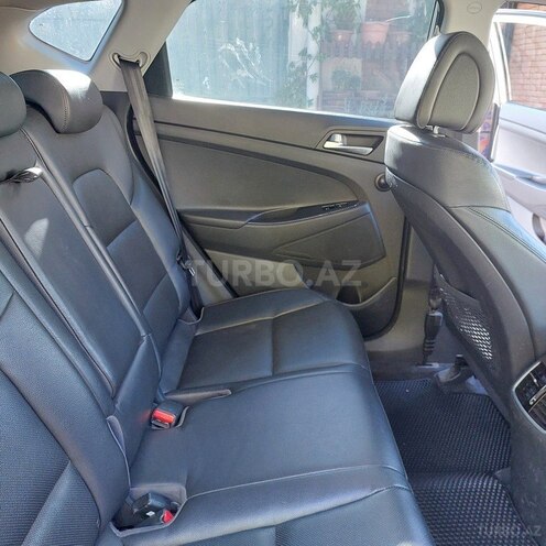 Hyundai Tucson-12