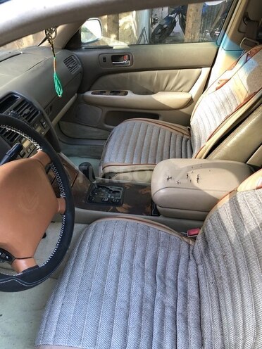Lexus LS 400-3