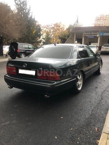 Lexus LS 400-5