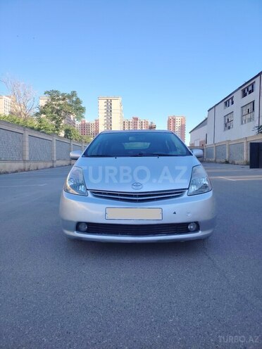 Toyota Prius-2
