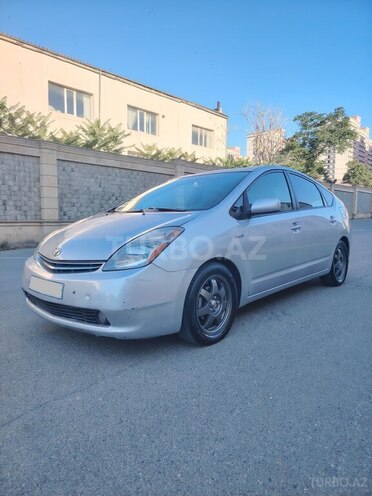 Toyota Prius-3
