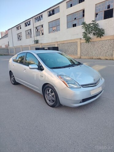 Toyota Prius-8