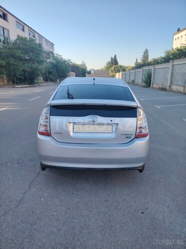 Toyota Prius-6
