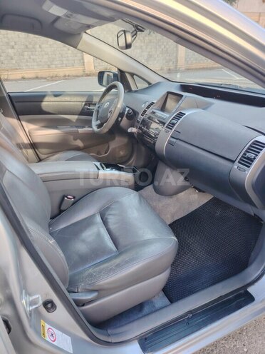 Toyota Prius-15
