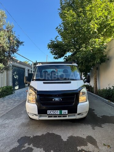 Ford Transit-1