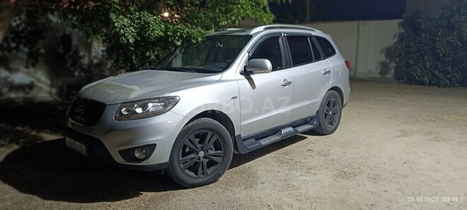 Hyundai Santa Fe-5