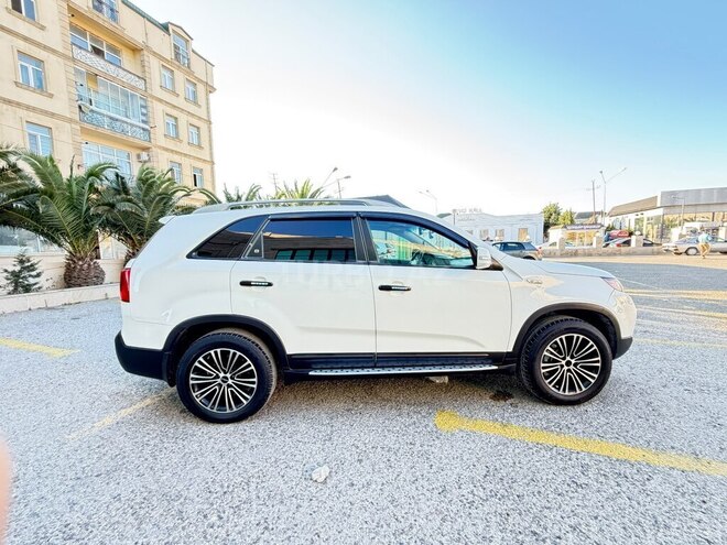 Kia Sorento-9