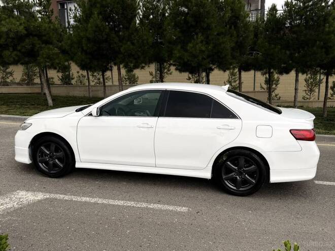 Toyota Camry-8