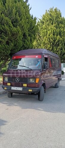 Mercedes 208 D-4