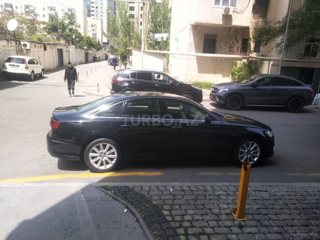 Audi A6-6