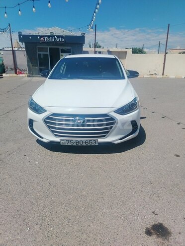 Hyundai Avante-1
