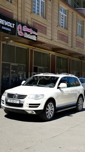 Volkswagen Touareg-3