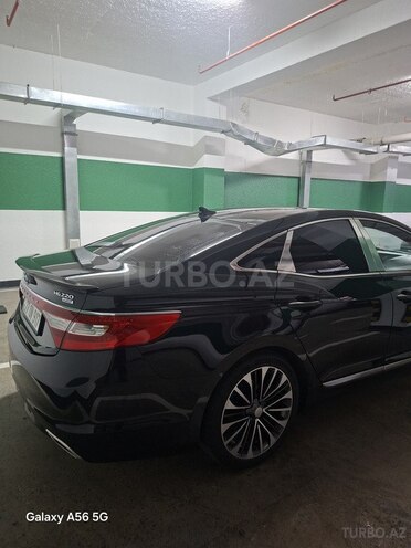 Hyundai Grandeur-2