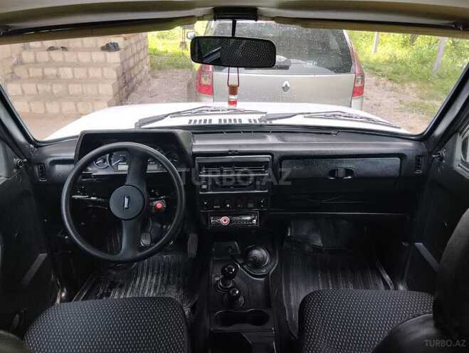 LADA (VAZ) Niva-6