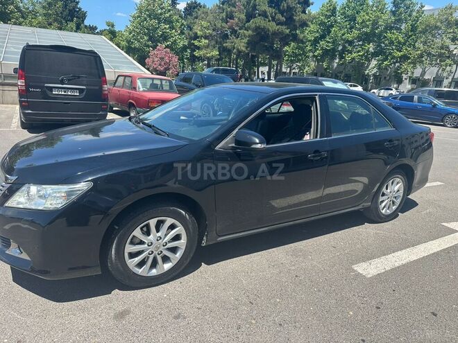 Toyota Camry-3