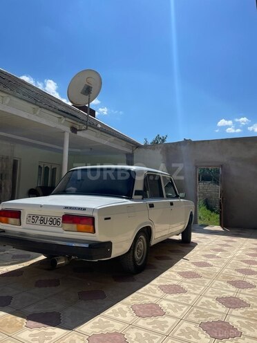 LADA (VAZ) 2107-5