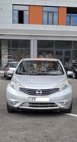 Nissan Versa Note-1