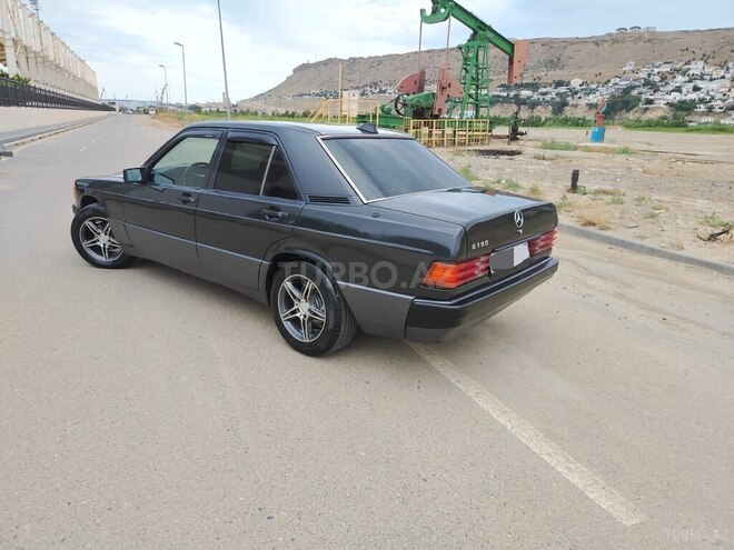 Mercedes 190-6