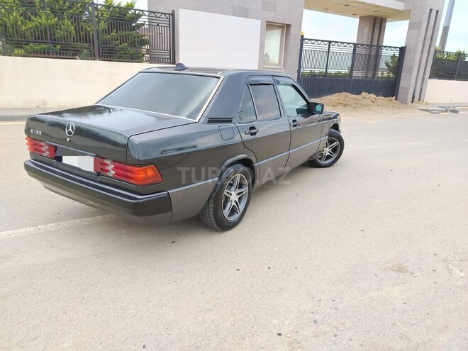 Mercedes 190-5