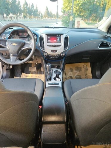 Chevrolet Cruze-8