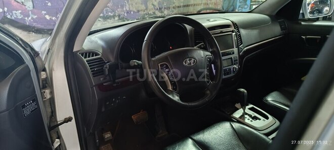 Hyundai Santa Fe-17