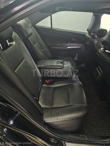 Toyota Camry-6