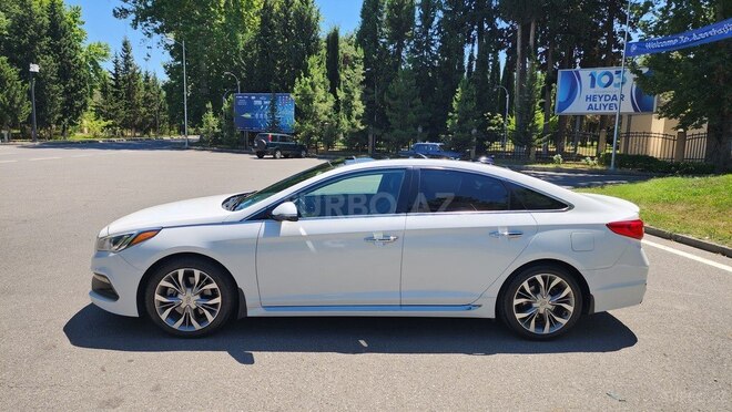 Hyundai Sonata-5