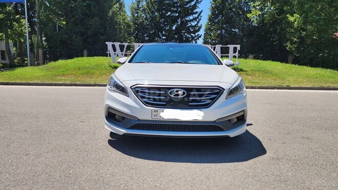 Hyundai Sonata-2