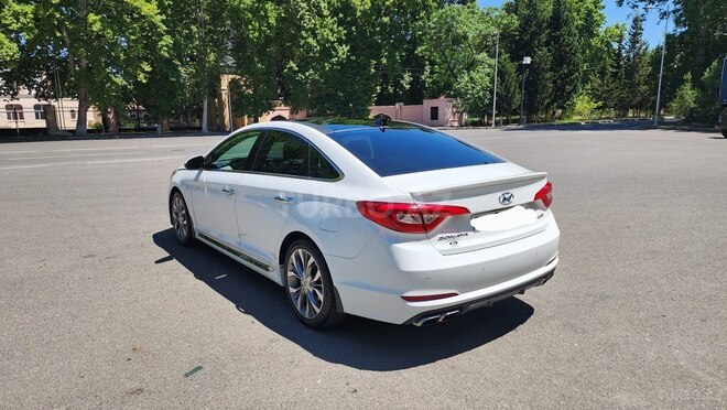 Hyundai Sonata-9