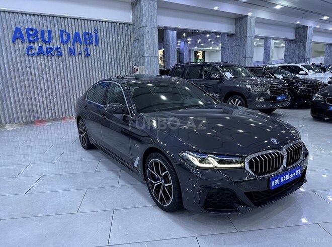 BMW 530e-3