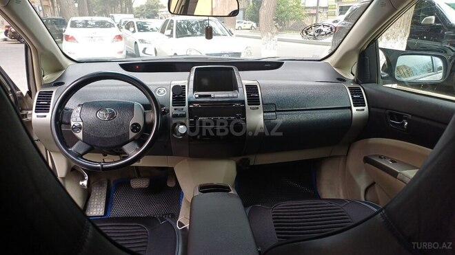 Toyota Prius-9