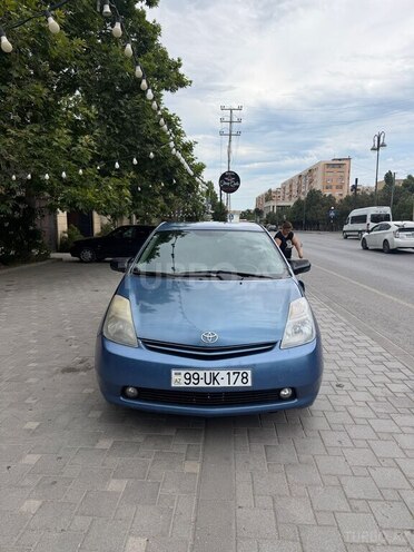 Toyota Prius-1