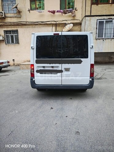 Ford Transit-2