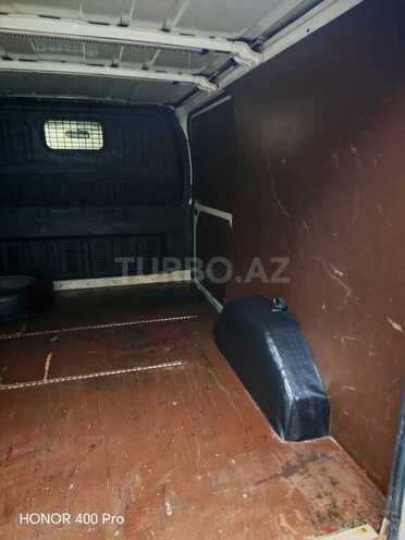 Ford Transit-15