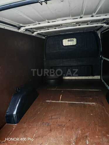 Ford Transit-20