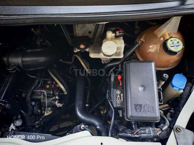 Ford Transit-16