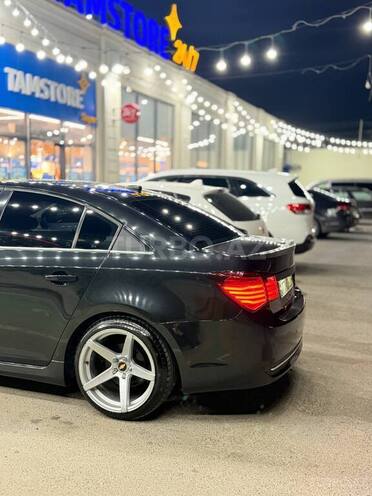 Chevrolet Cruze-8