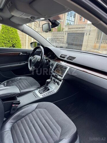 Volkswagen Passat-10