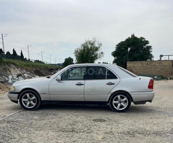 Mercedes C 180-4
