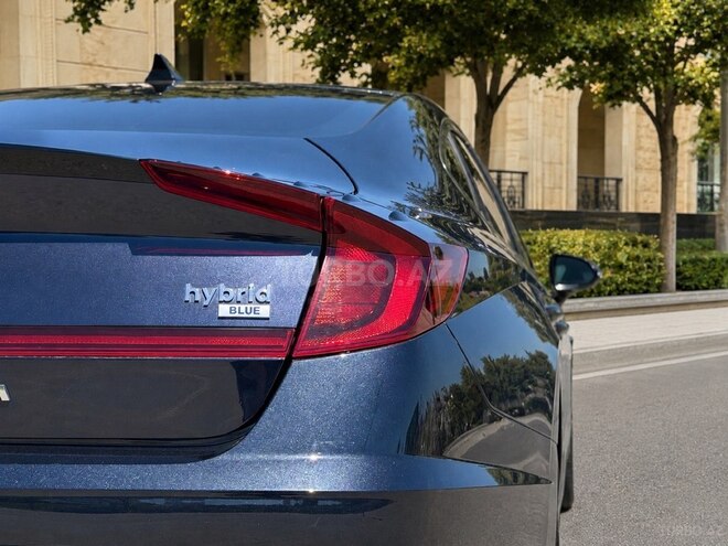 Hyundai Sonata-11