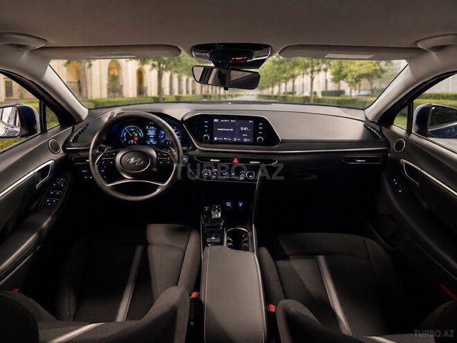 Hyundai Sonata-12